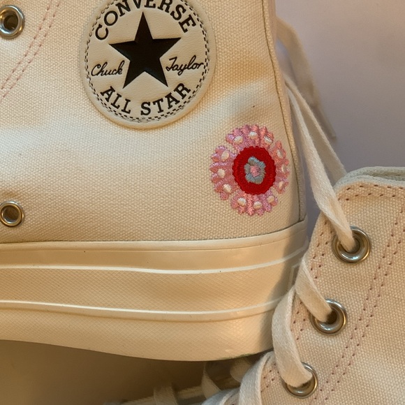 NWOB CT Converse Embroidered platform - Picture 3 of 8
